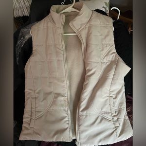 Women’s reversible fleece lined vest